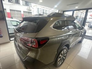 SUBARU OUTBACK 2.5i Touring CVT Lineartronic AWD