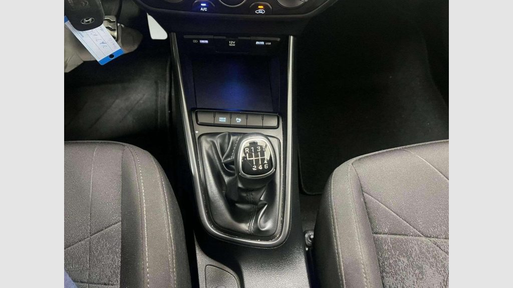 Hyundai Bayon 1.0 TGDI 74kW (100CV) 48V Maxx