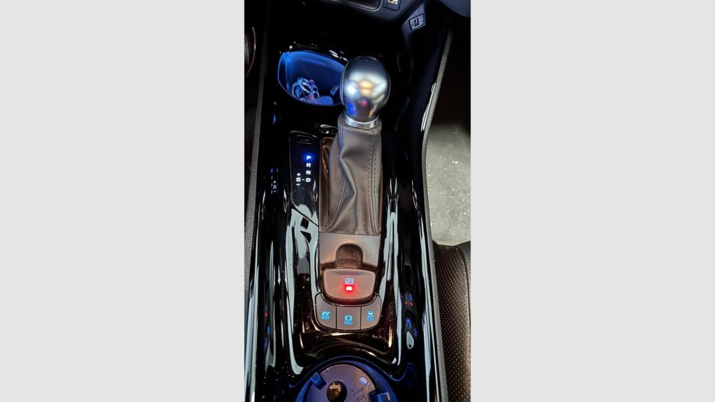 Toyota C-HR 2.0 180H Advance