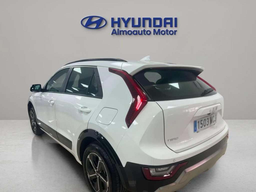 Kia Niro 1.6 GDi HEV 104kW (141CV) Drive