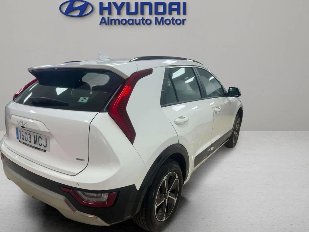 Kia Niro 1.6 GDi HEV 104kW (141CV) Drive
