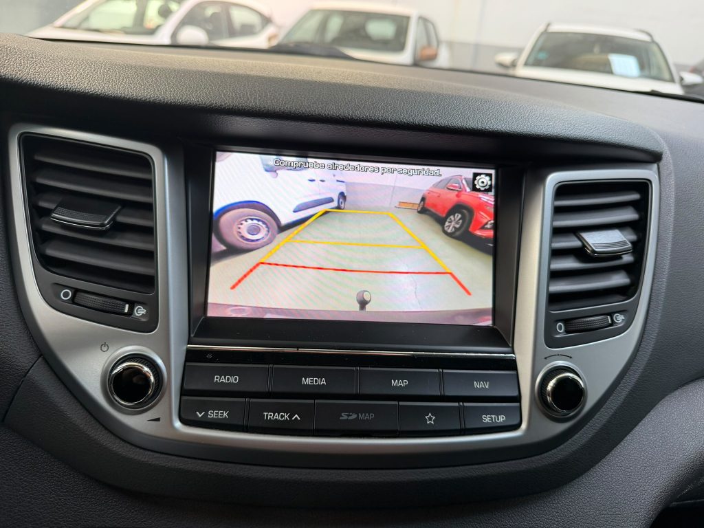 Hyundai Tucson 1.6 TGDi Link Sky 4×2