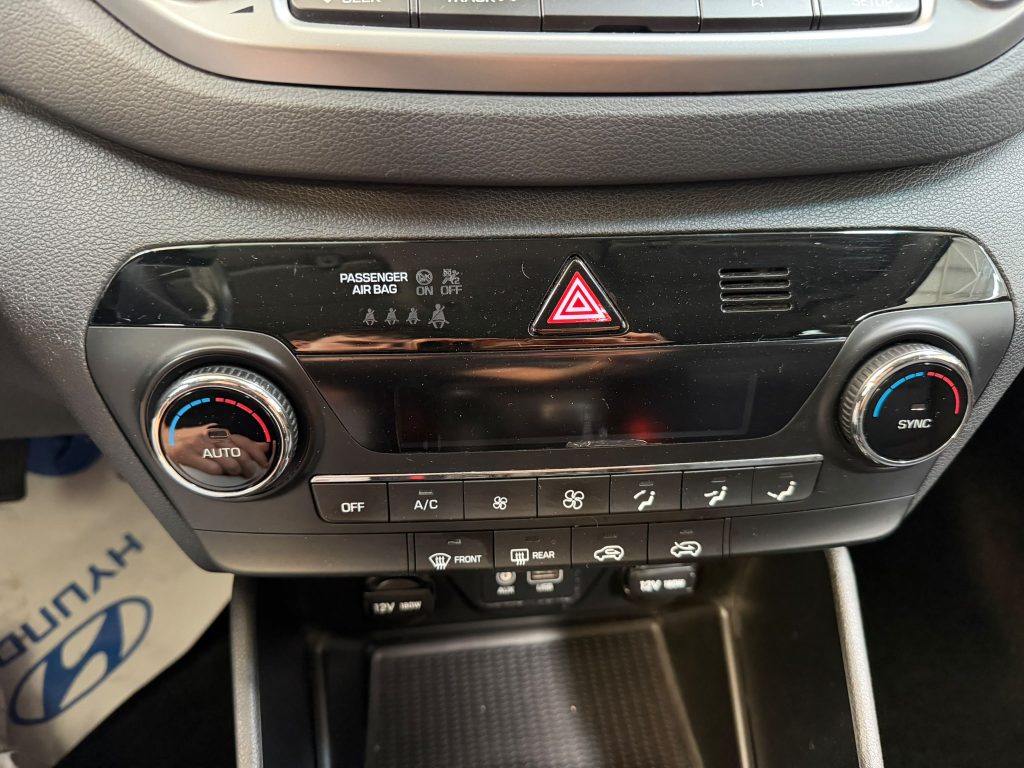 Hyundai Tucson 1.6 TGDi Link Sky 4×2