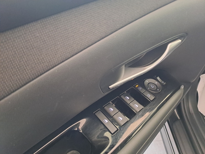 Hyundai Tucson 1.6D 100kW (136CV) 48V DCT Tecno Sky
