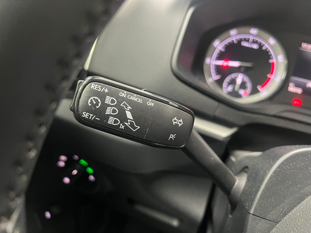 Skoda Karoq 1.0 TSI 81kW (110CV) Ambition