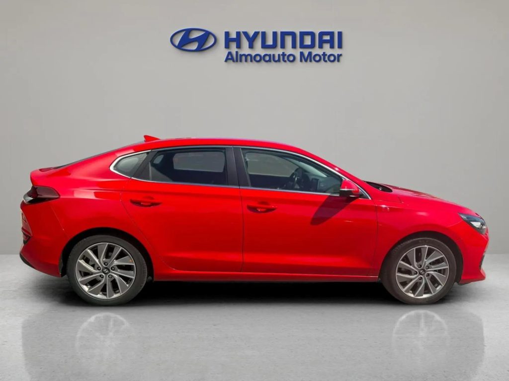 Hyundai i30 1.4 TGDI Tecno Fastback