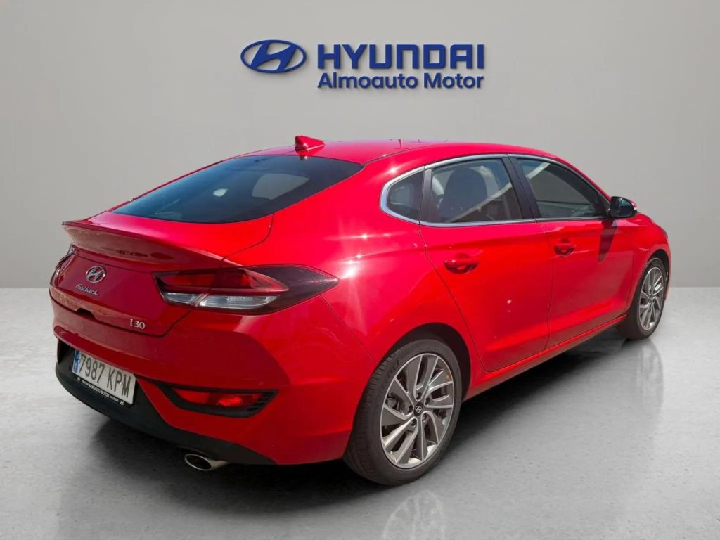 Hyundai i30 1.4 TGDI Tecno Fastback