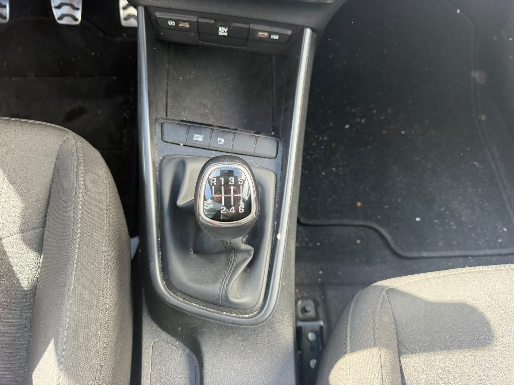 Hyundai Bayon 1.0 TGDI 74kW (100CV) 48V Maxx