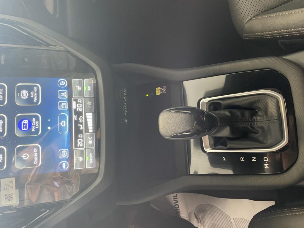 Subaru Forester 2.0i Hybrid Touring