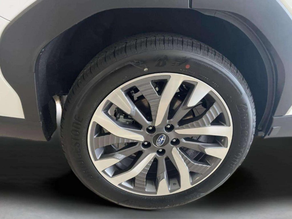 Subaru Forester 2.0i Hybrid Touring