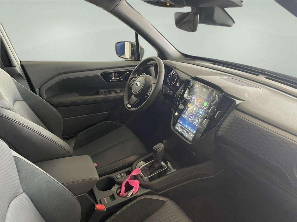 Subaru Forester 2.0i Hybrid Touring