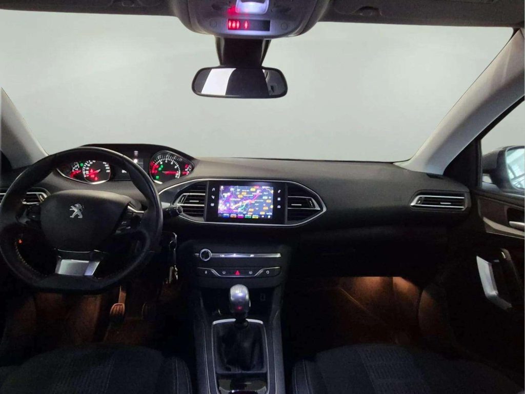 Peugeot 308 5p Allure 1.2 PureTech 96KW (130CV)