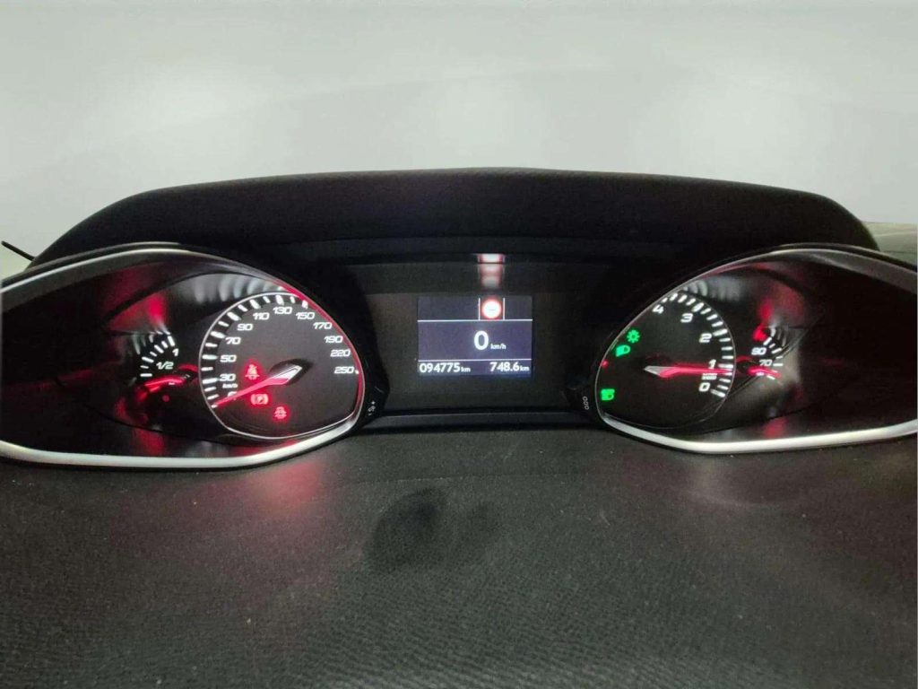 Peugeot 308 5p Allure 1.2 PureTech 96KW (130CV)