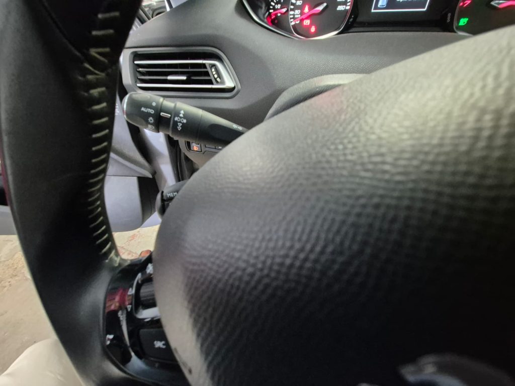Peugeot 308 5p Allure 1.2 PureTech 96KW (130CV)