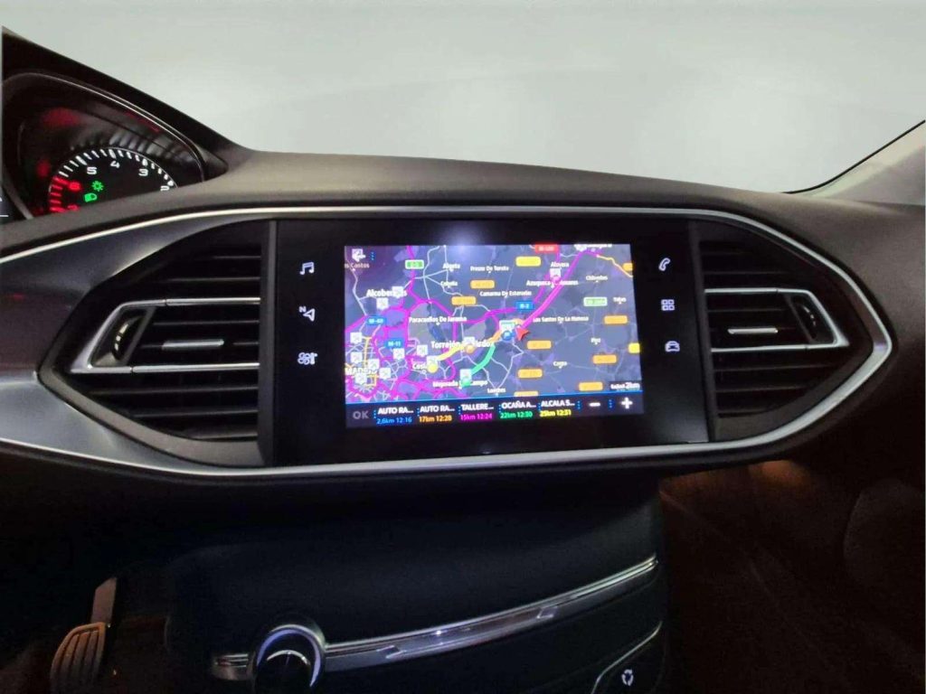 Peugeot 308 5p Allure 1.2 PureTech 96KW (130CV)