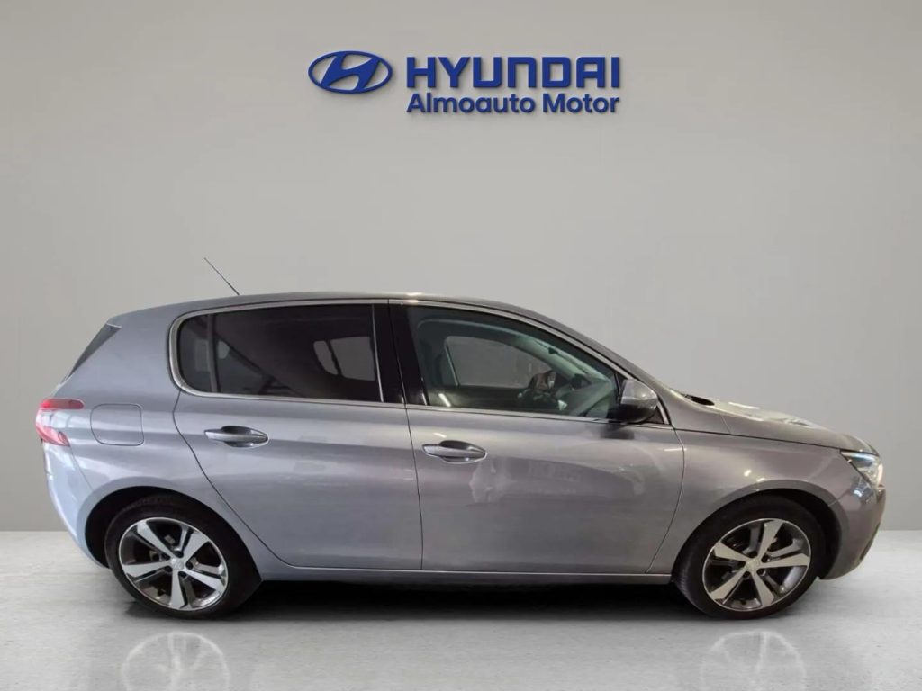 Peugeot 308 5p Allure 1.2 PureTech 96KW (130CV)