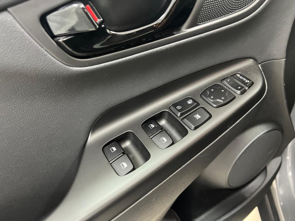 Hyundai Kona 1.6 GDI HEV Tecno Red DCT
