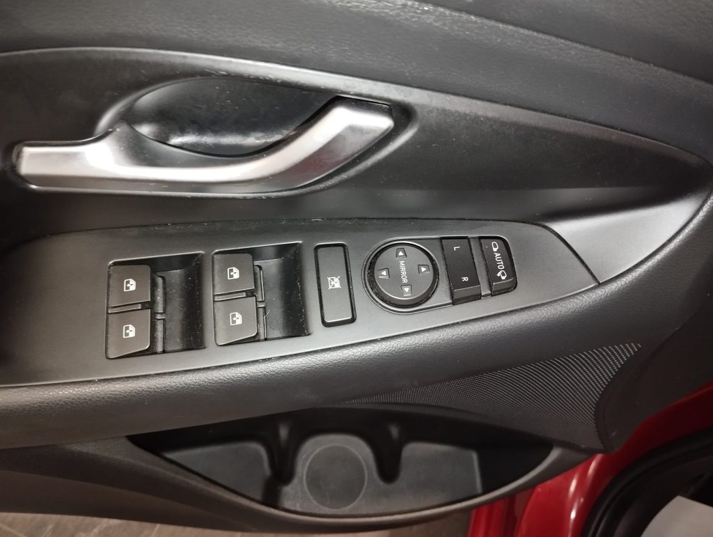 Hyundai i30 1.0 TGDI 48V Klass Fastback