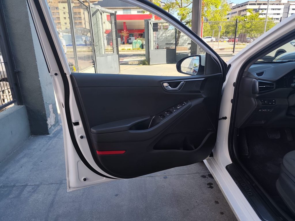 Hyundai IONIQ 1.6 GDI PHEV Tecno DCT